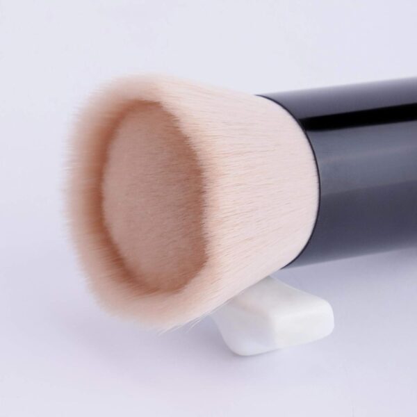 Cosmetics Foundation Brush Blending Brush, Holds Loose Powder, Bare Professioal Makeup Brush - Image 2